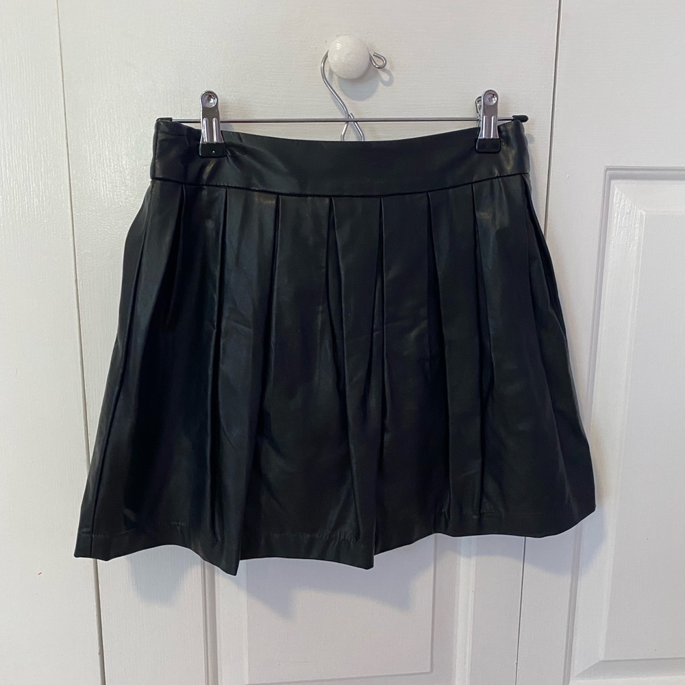 Forever 21 faux leather skirt